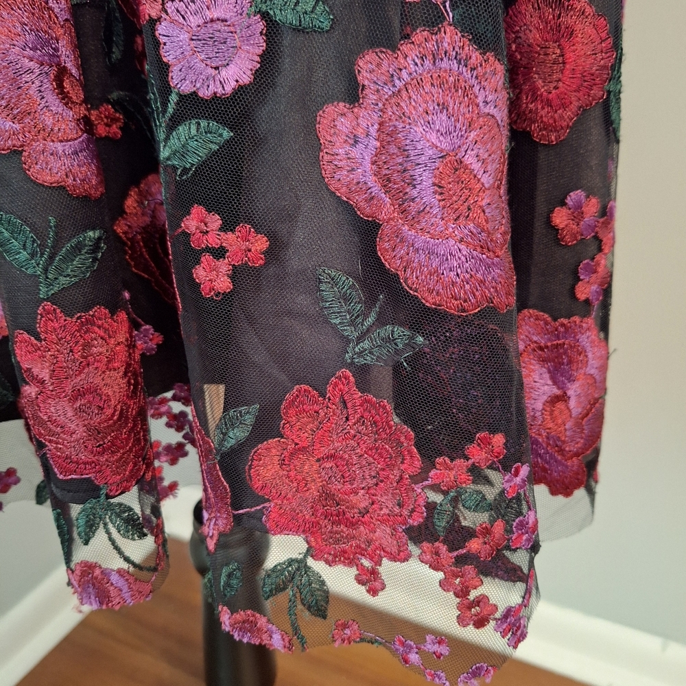 Tahari floral lace embroidery fit and flare dress sz 10 *C - Picture 6 of 10